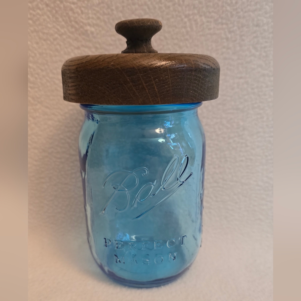 Blue Ball Perfect Mason Jar with Wooden Lid And 2 Vintage Lids